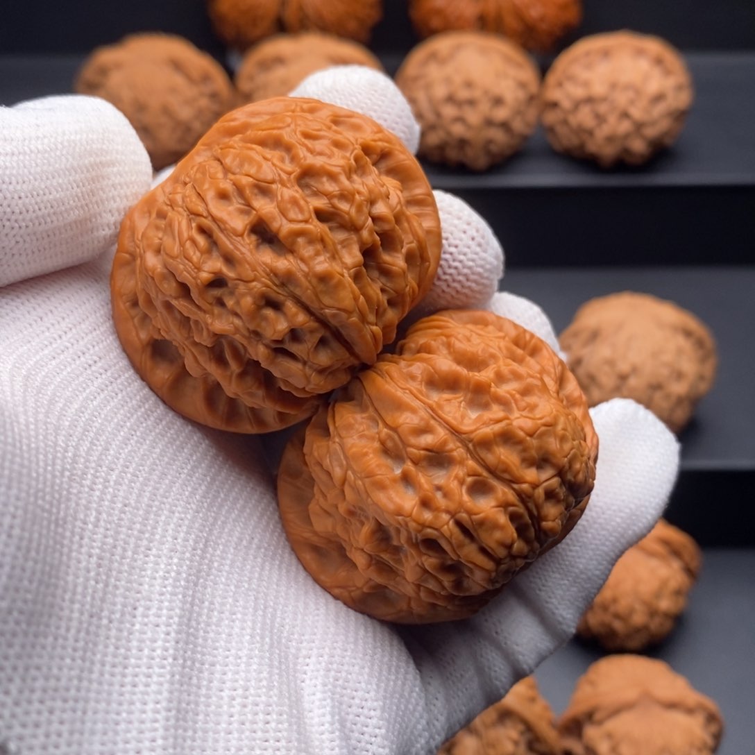 文玩核桃把件45尺平谷血麒麟