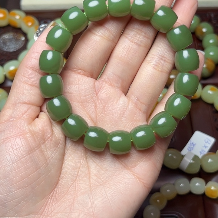 透闪石质玉珠宝奇石未镶嵌浪**信