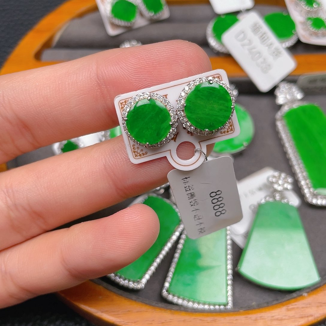 【闪购商品】翡翠吊坠(不含链)银S925镶嵌