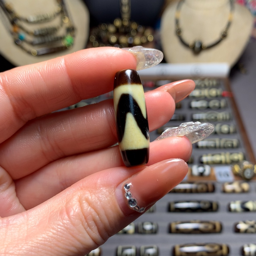 玛瑙/玉髓吊坠(赠链)未镶嵌