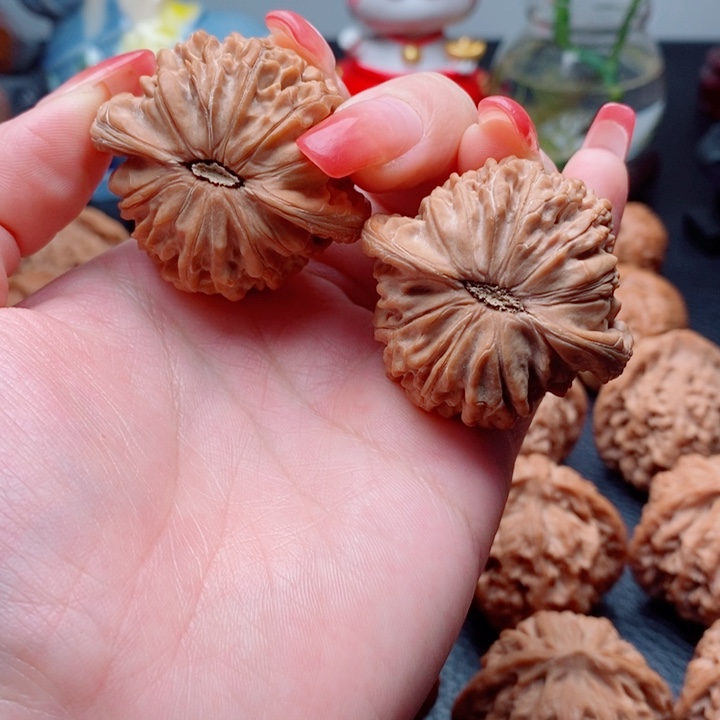 文玩核桃把件蝴蝶磨42