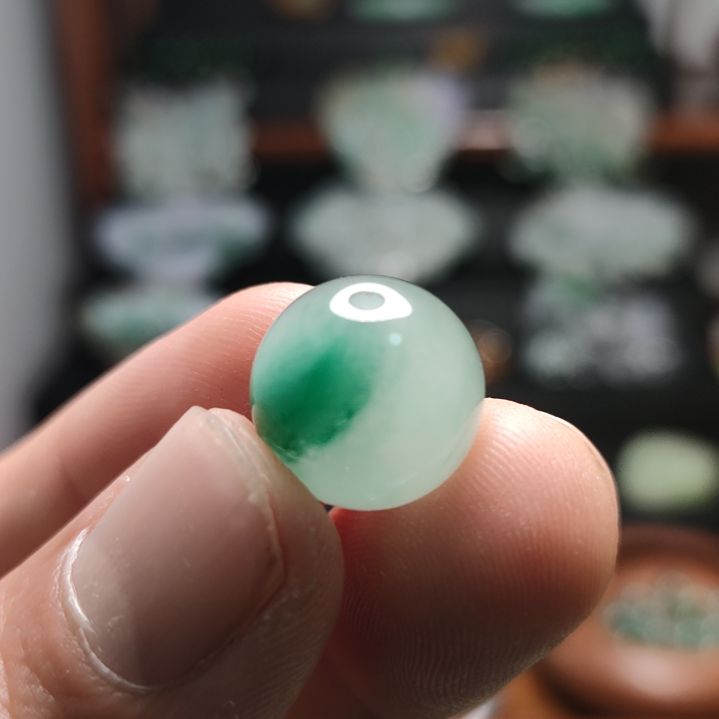 翡翠挂件未镶嵌一