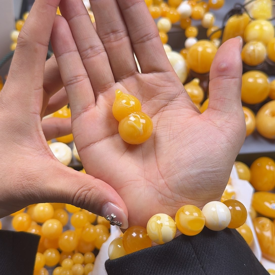 蜜蜡珠宝奇石未镶嵌葫芦