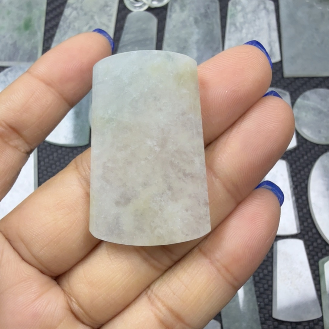 翡翠颈饰未镶嵌天然缅甸a货翡翠