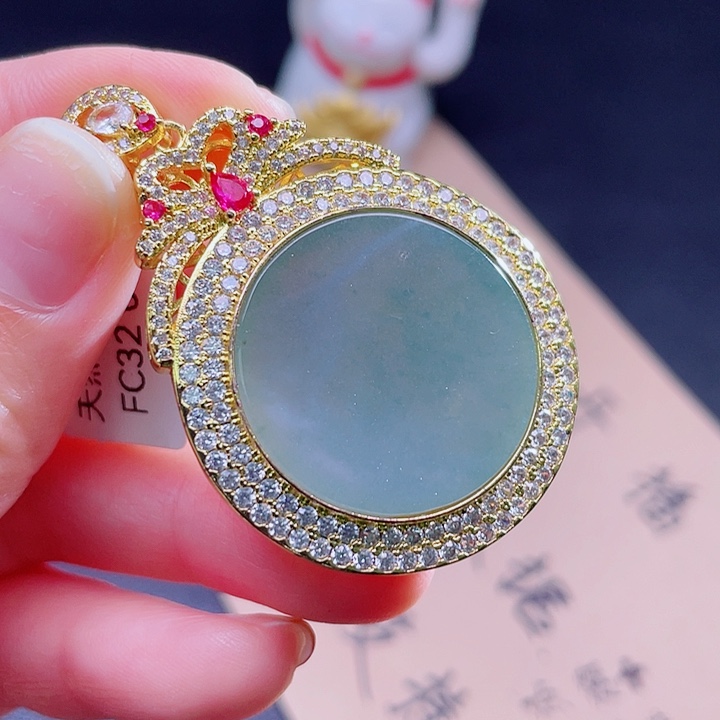 翡翠吊坠(不含链)未镶嵌