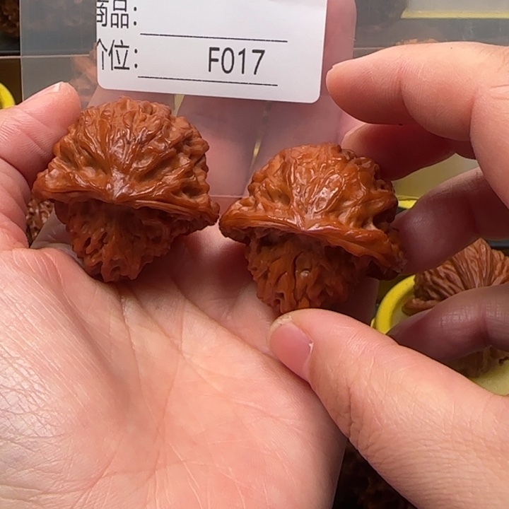 力***为吊坠文玩核桃抱子蛇抱子蛇39