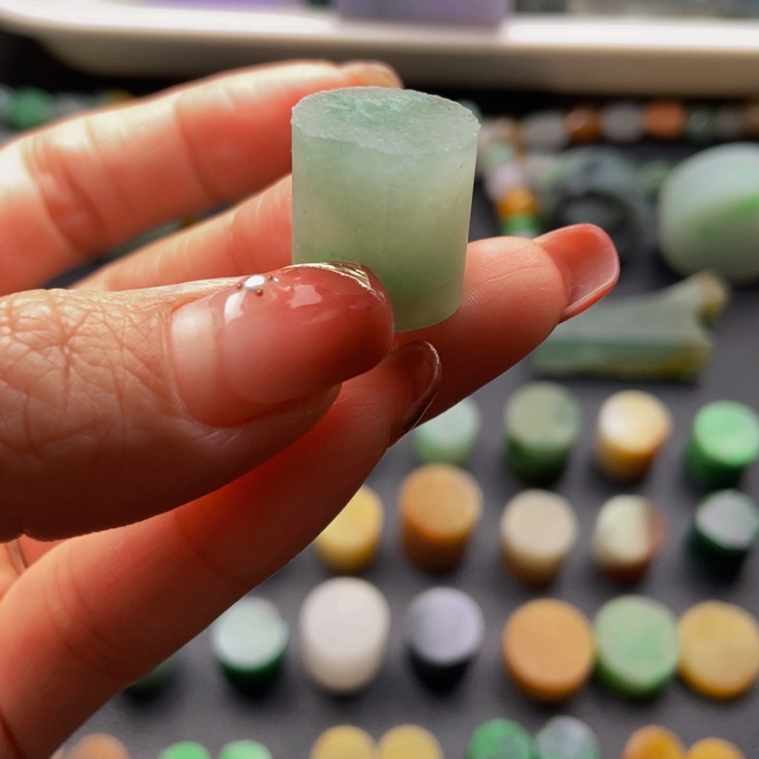 翡翠挂件未镶嵌定制