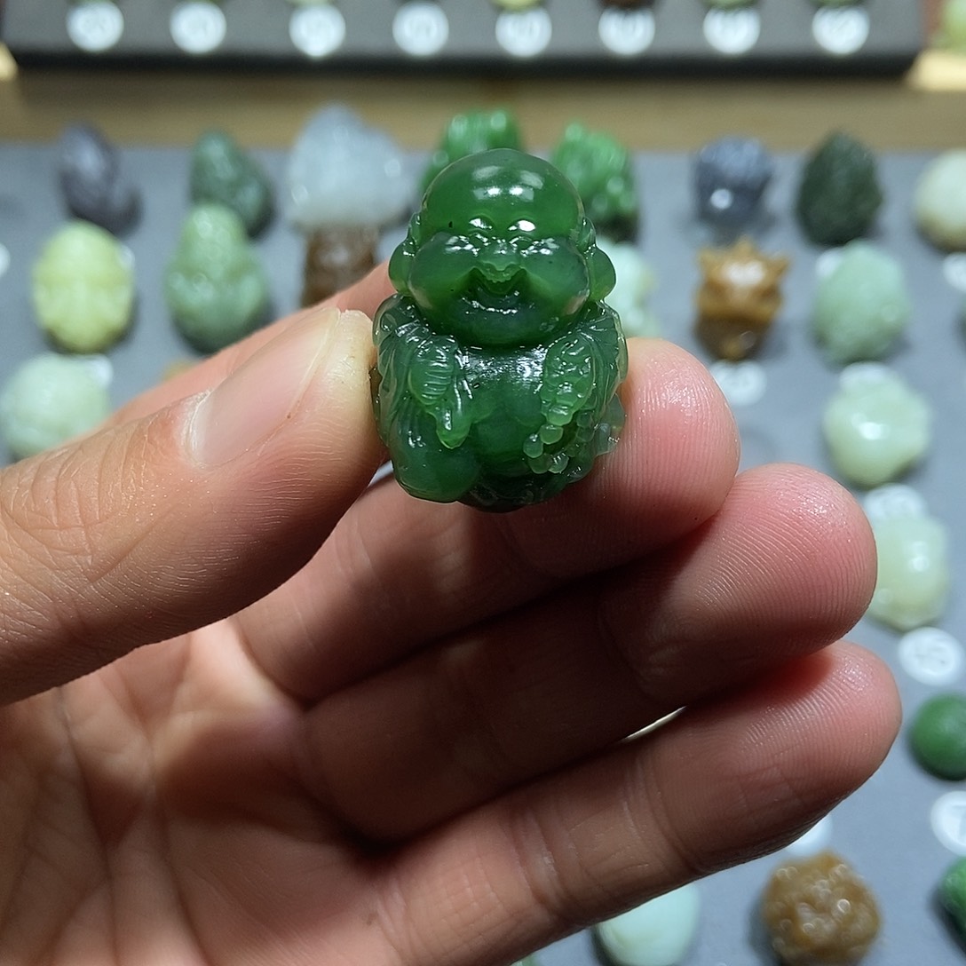 和田玉颈饰未镶嵌仲****李定制