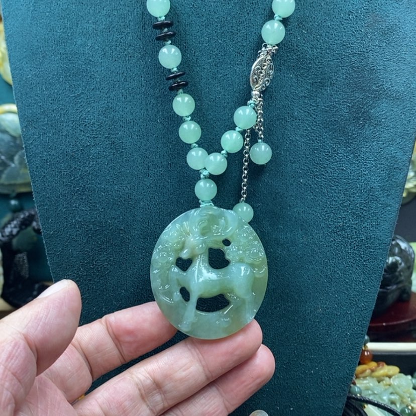 【闪购商品】蛇纹石玉未镶嵌吊坠