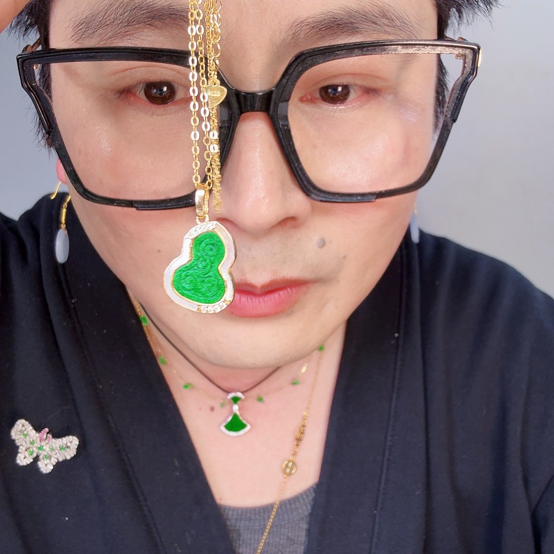 翡翠颈饰未镶嵌一套