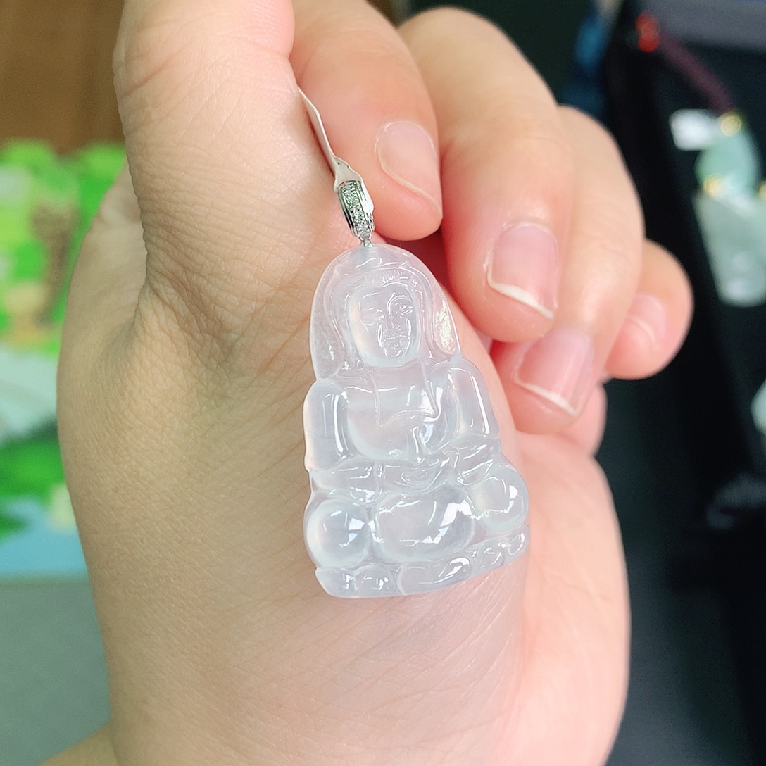 翡翠颈饰18K金镶嵌高冰小观音