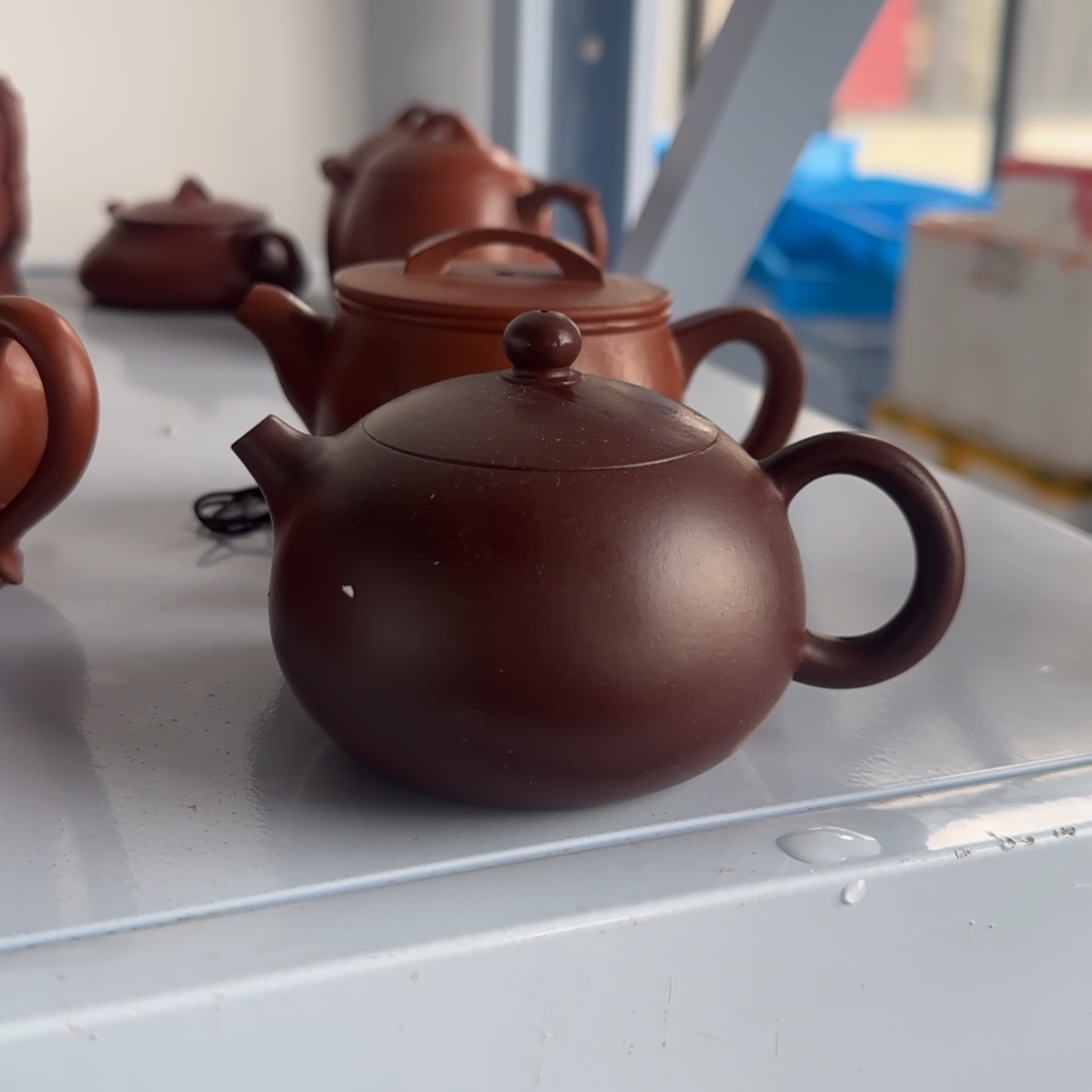 紫砂茶壶紫茄泥卡盖西施