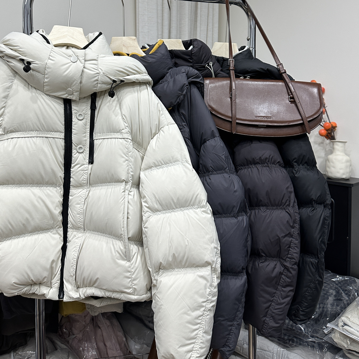 25年冬新 Su 【爱咋咋滴】女士连帽 冬季 时尚潮流 白鸭绒