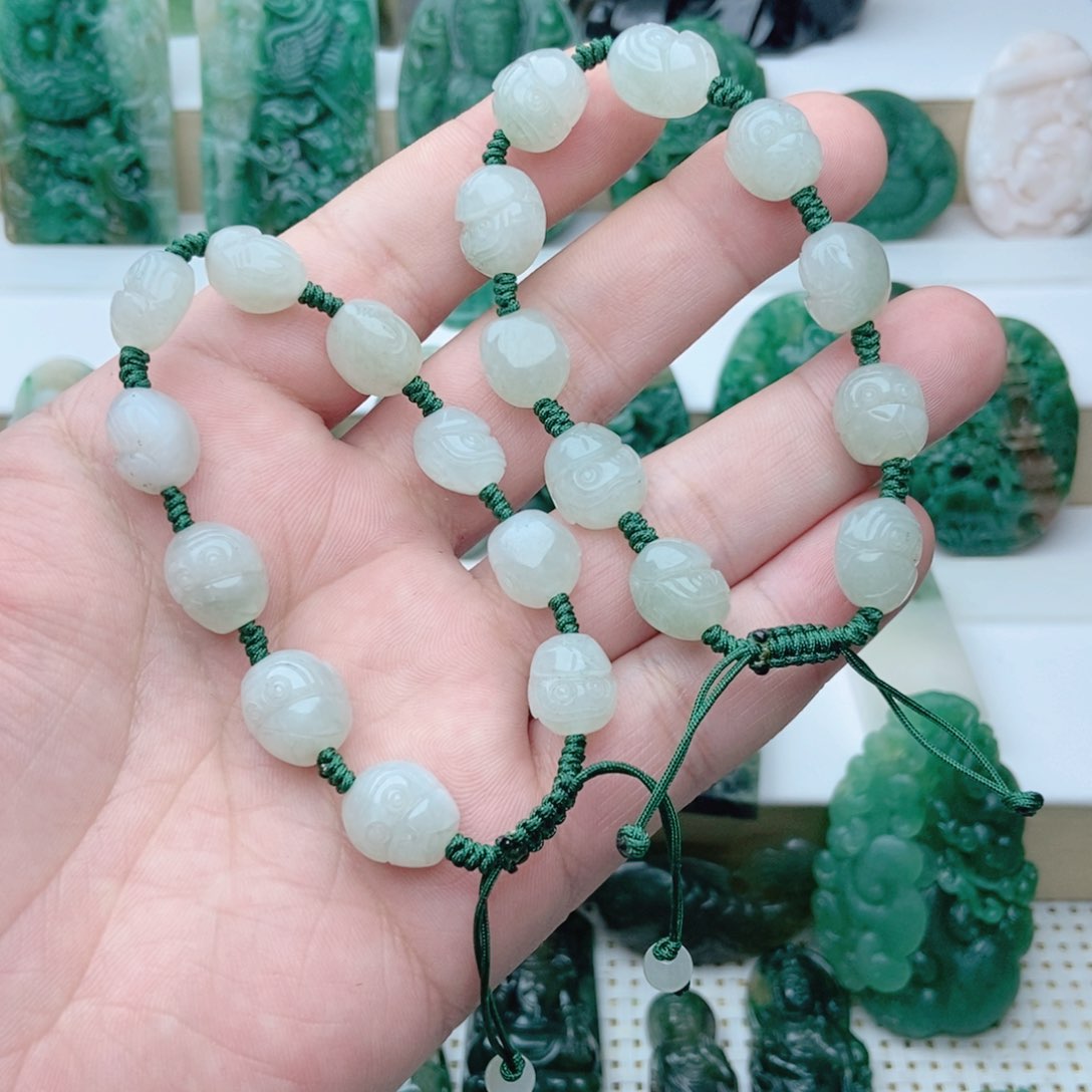 独山玉手串未镶嵌