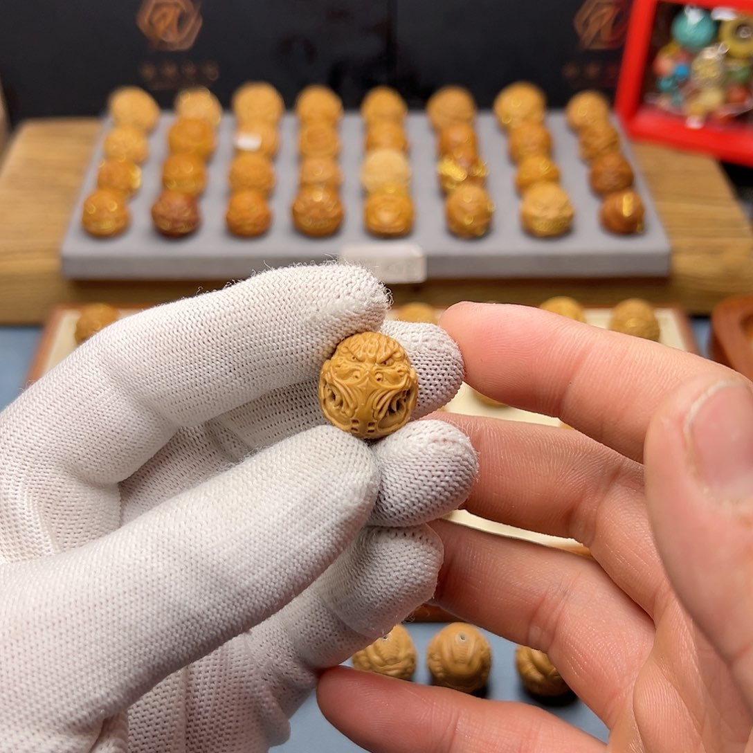 【闪购商品】猴头核桃把件向死而生