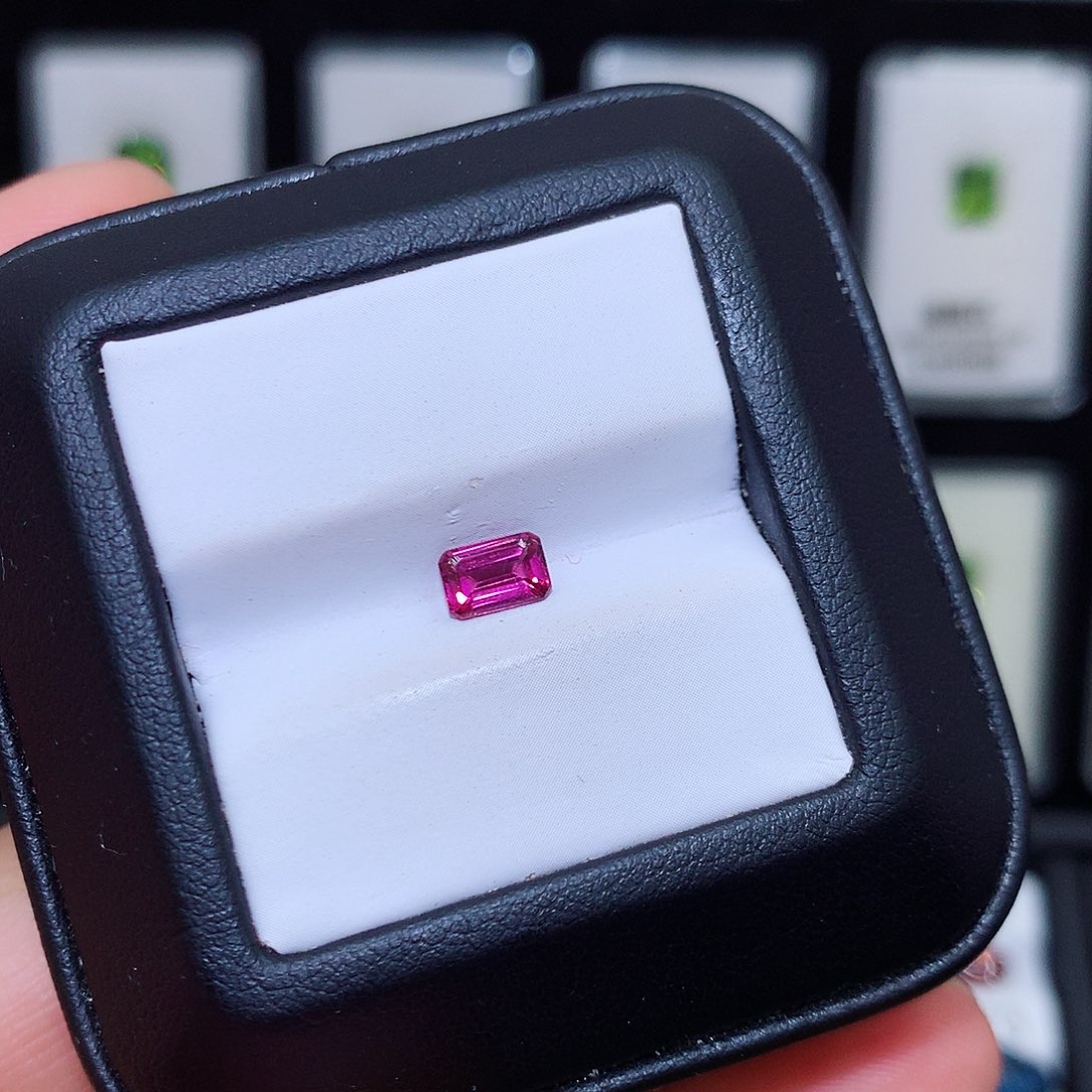 石榴石裸石未镶嵌特价