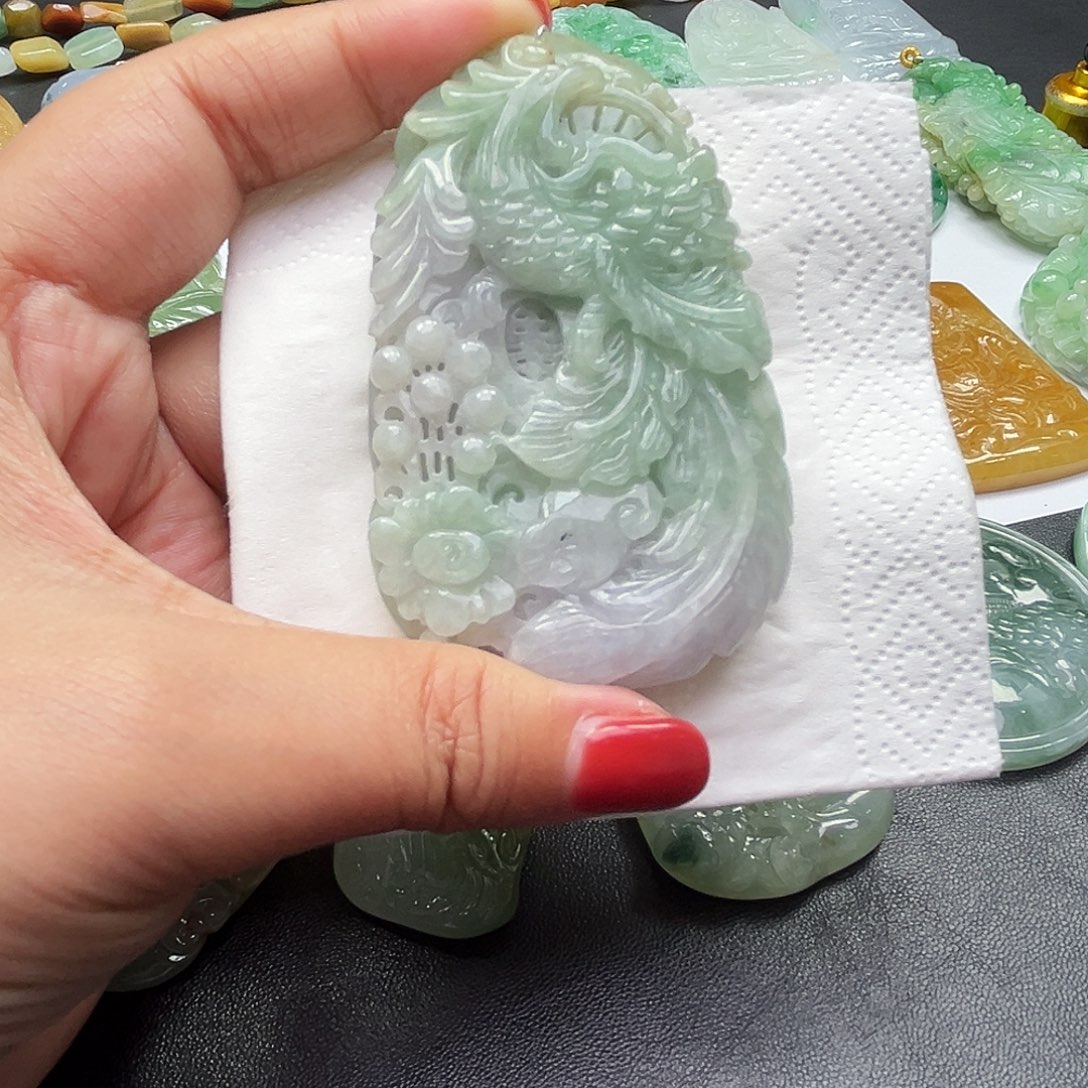 翡翠未镶嵌颈饰吊坠