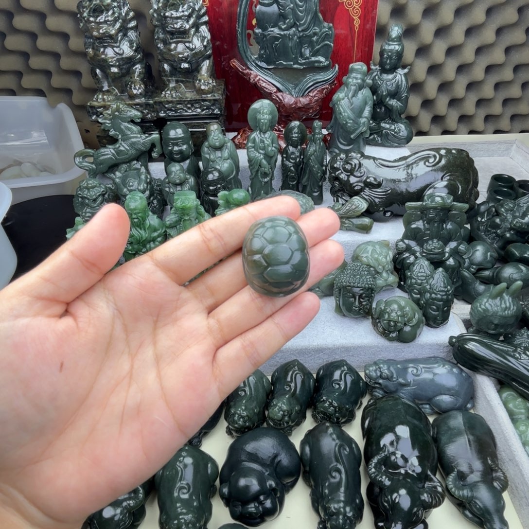 和田玉（糖玉）未镶嵌颈饰