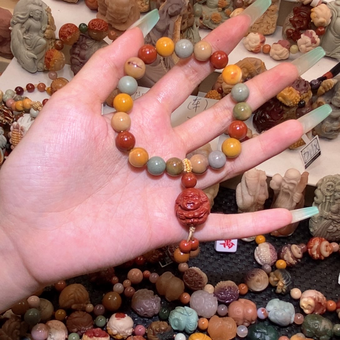 未镶嵌手链石英质玉（阿拉善玉）