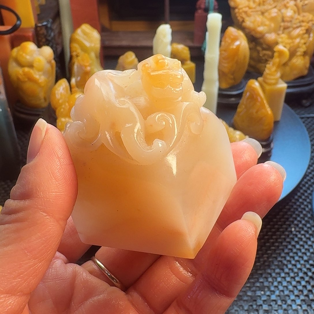 寿山石印石老挝石