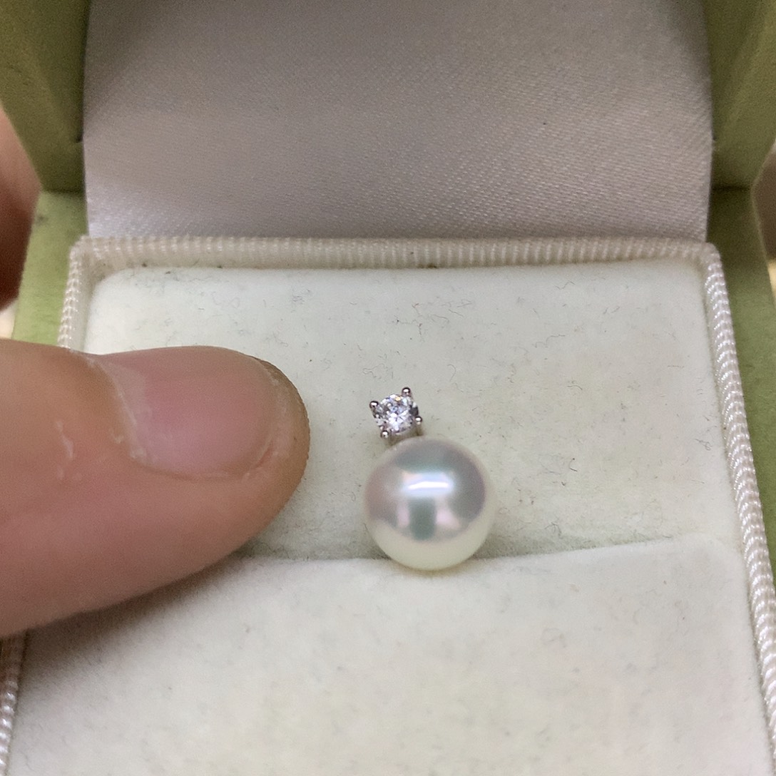 海水珍珠18K金镶嵌颈饰8.5-9akoya王妃吊坠