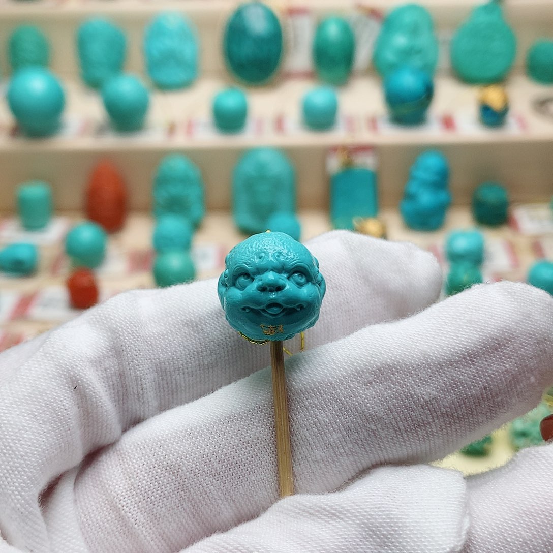 绿松石配饰未镶嵌