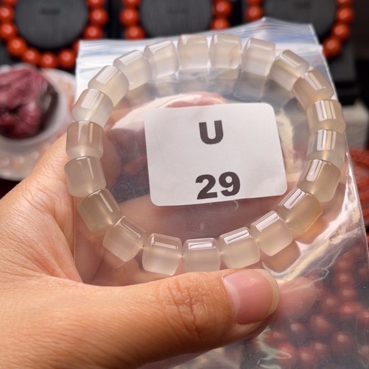 南红玛瑙未镶嵌多样性发货默认微瑕称重10mm