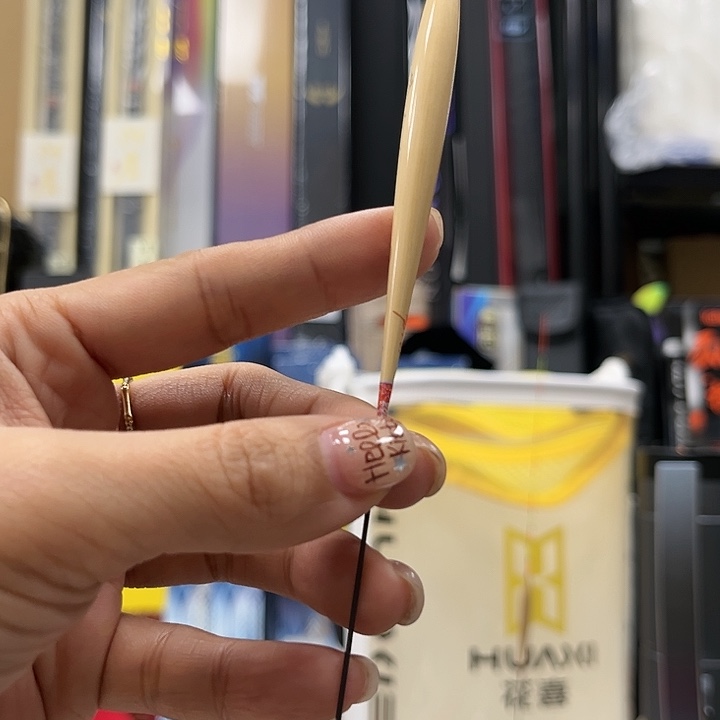 9.9新    f01    1.75克