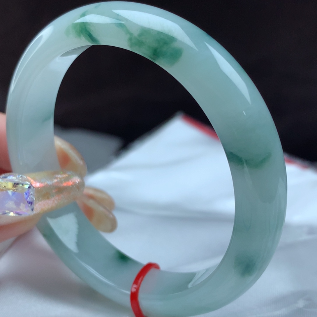 翡翠手镯未镶嵌96759，