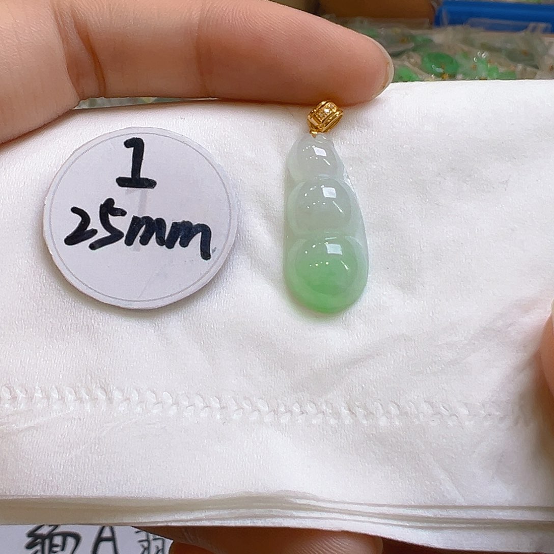 翡翠吊坠(不含链)18K金镶嵌翡翠 