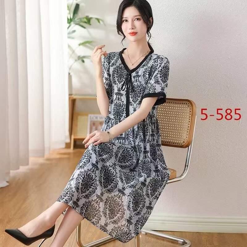 质春夏季减龄显瘦气质洋气时尚绣花休闲长裙中老年