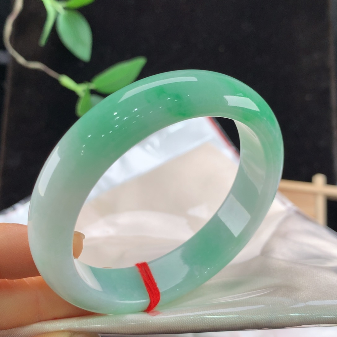 翡翠手镯未镶嵌111-1013