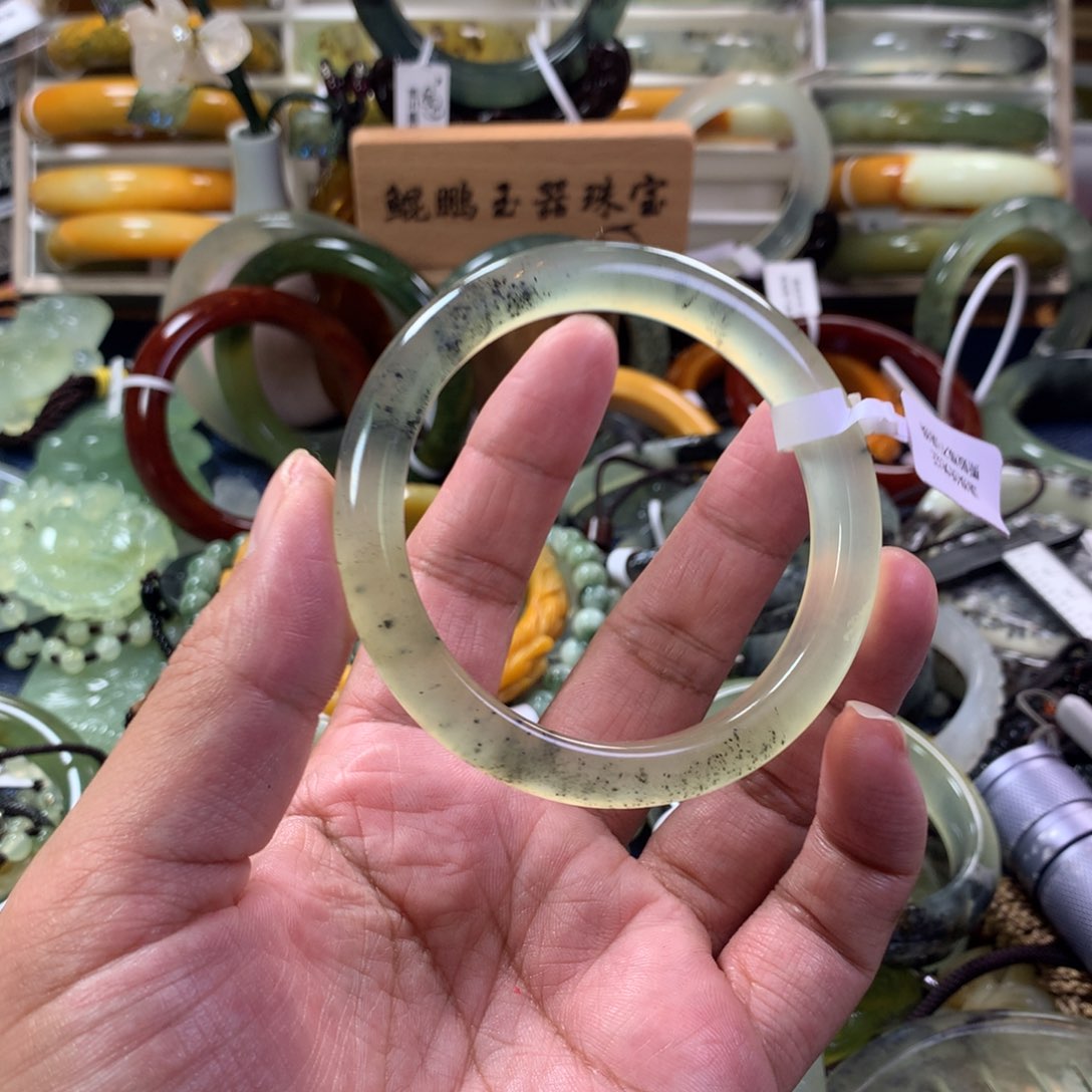 蛇纹石玉手镯未镶嵌彧*y