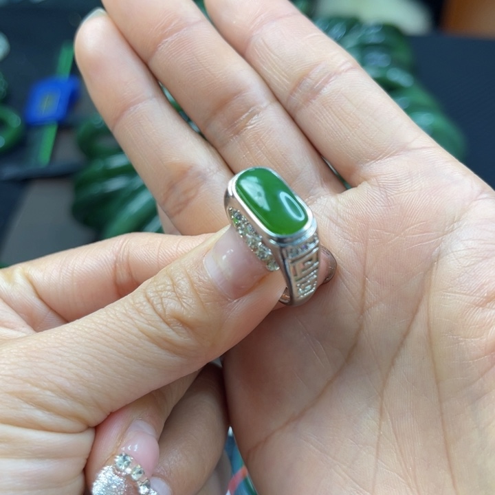 【闪购商品】和田玉（碧玉）戒指合金