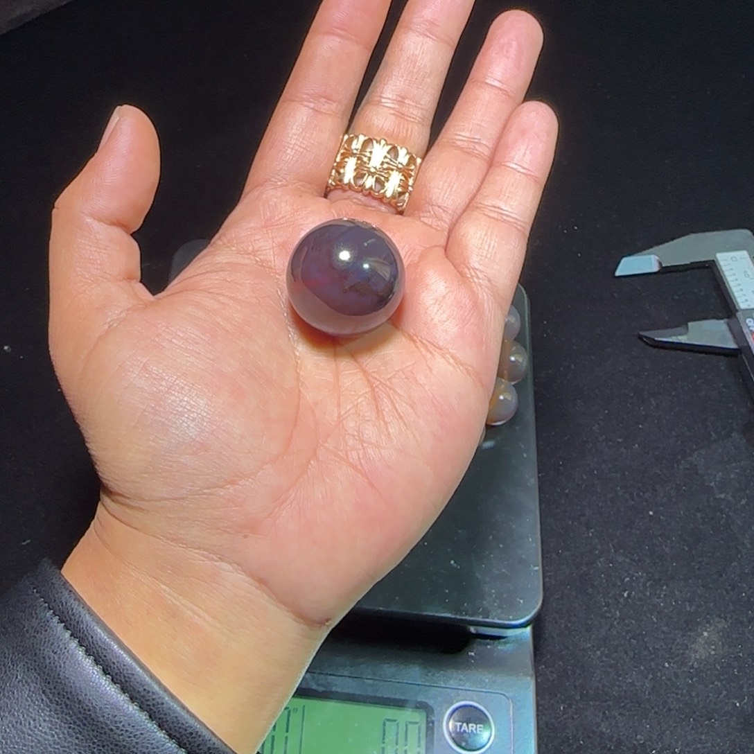 琥珀未镶嵌裸石琥珀