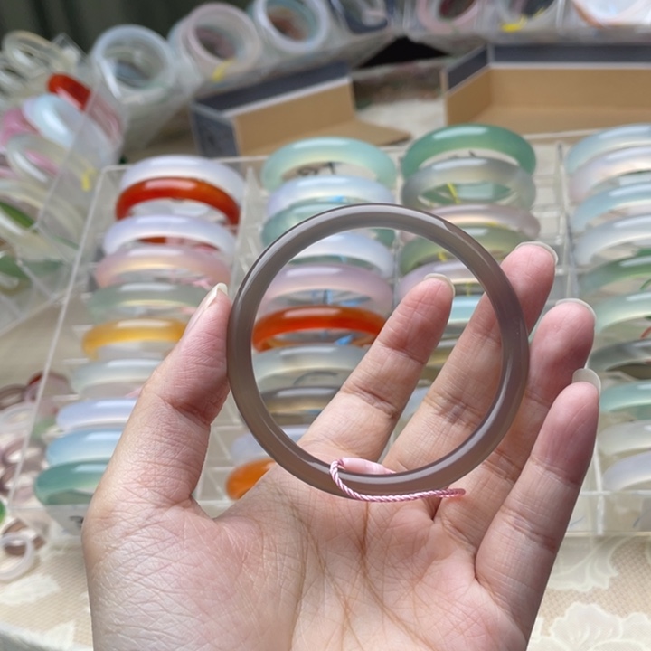 玛瑙/玉髓未镶嵌手镯5556圈口
