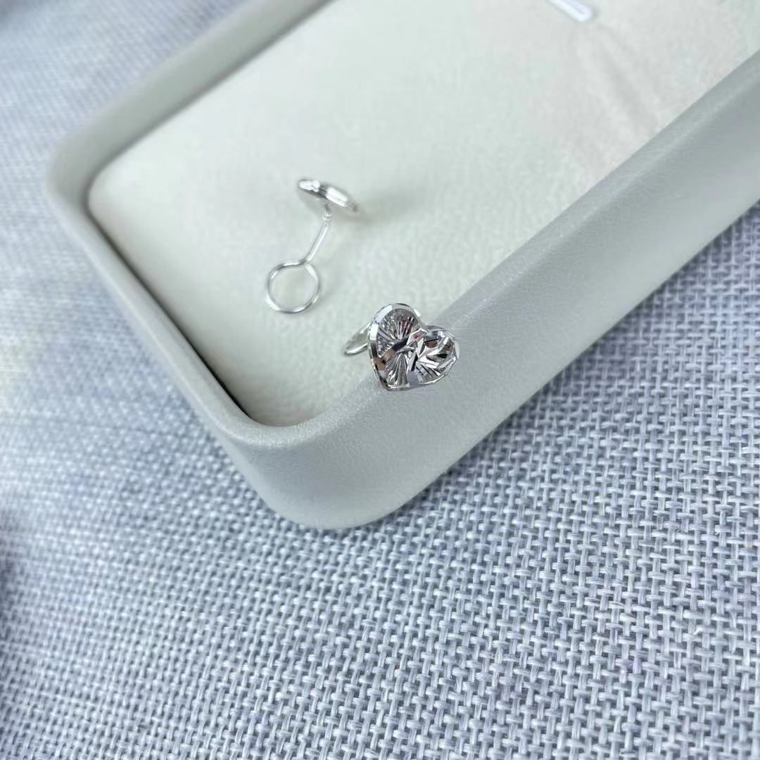 PT950铂金耳饰  亮闪爱心弯钩耳钉 高约7.8mm宽约9.3mm S 86005