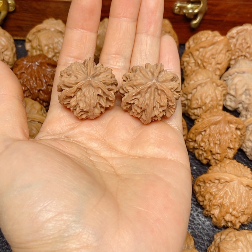 【闪购商品】吊坠文玩核桃至**山三棱31