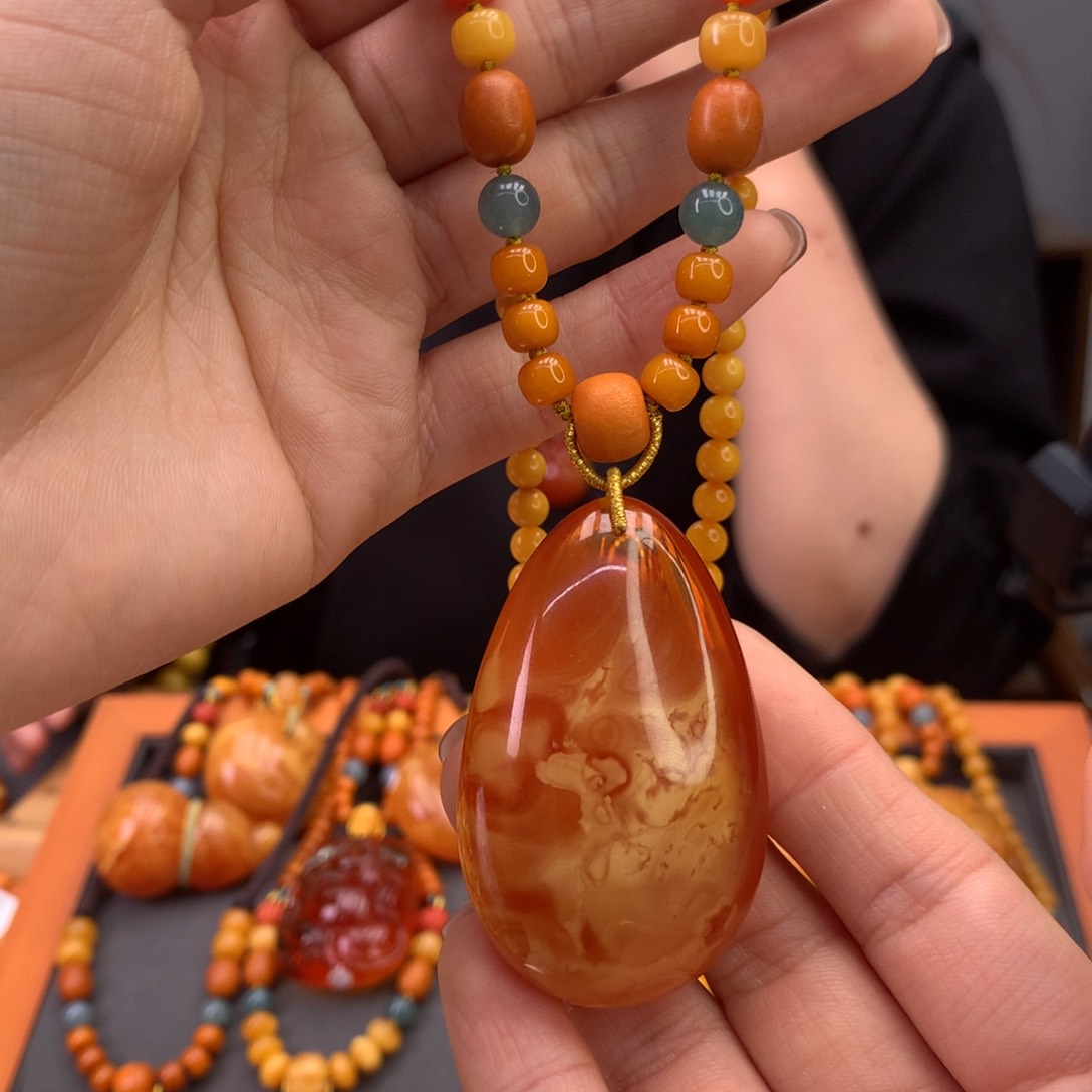 蜜蜡颈饰未镶嵌水滴