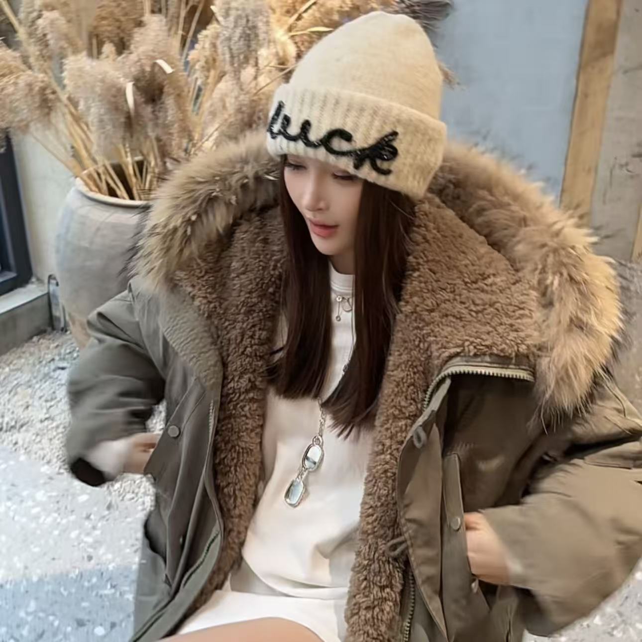 【SUSU推荐】2025冬季新款时尚连帽休闲女士派克外套