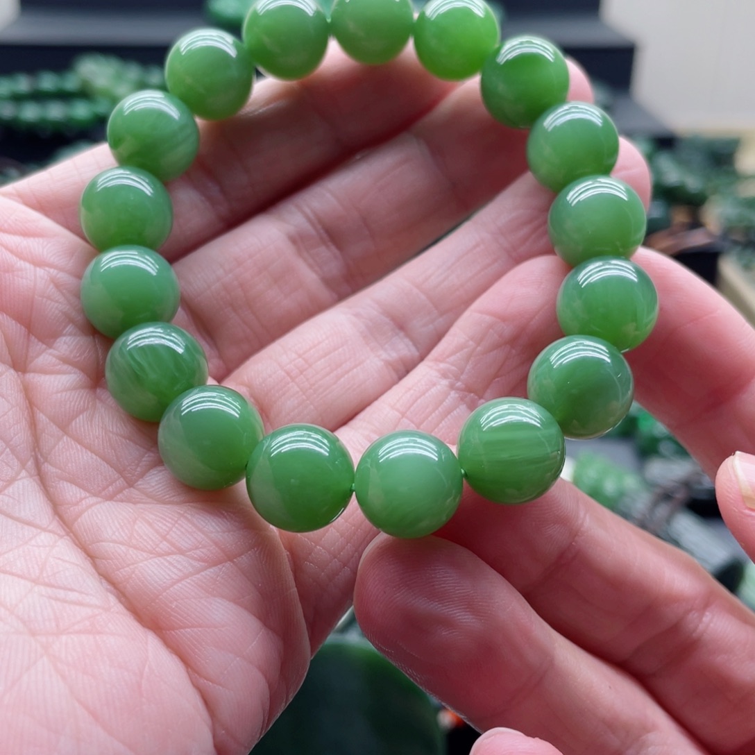 和田玉（碧玉）未镶嵌手链