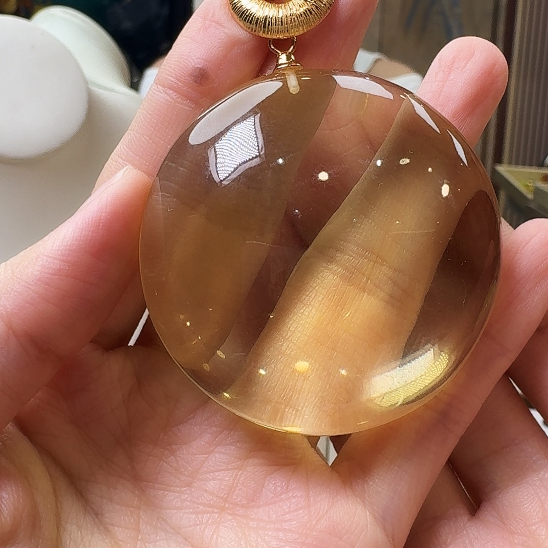 琥珀未镶嵌颈饰吊坠