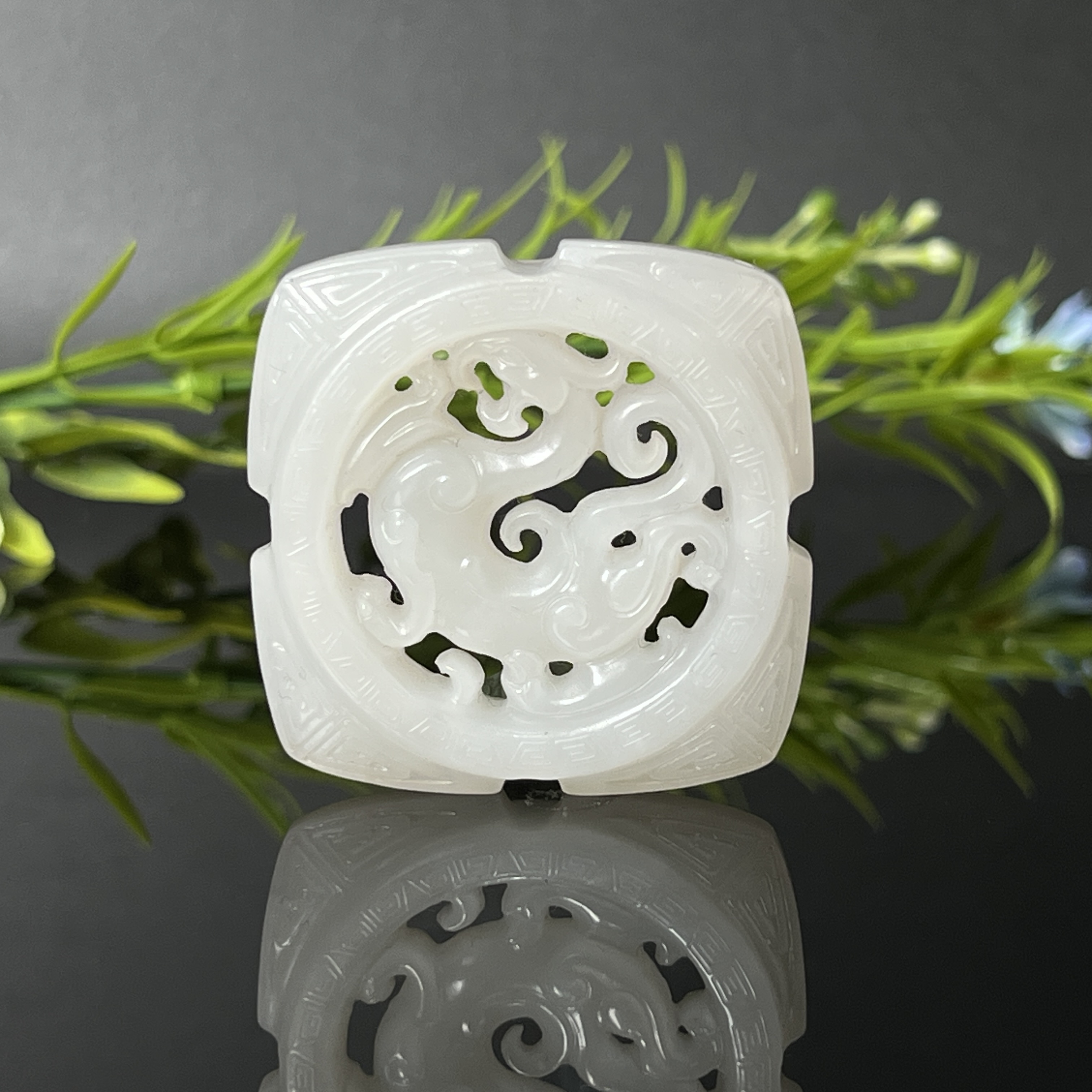 1224GC6633和田玉挂件