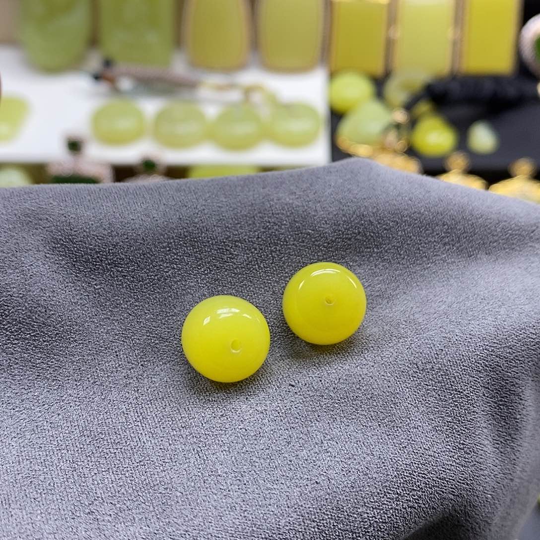 思***马和田玉（黄玉）未镶嵌颈饰