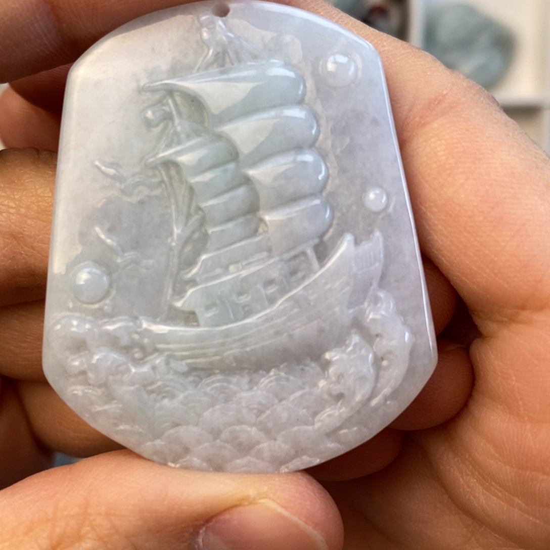 翡翠颈饰未镶嵌帆船