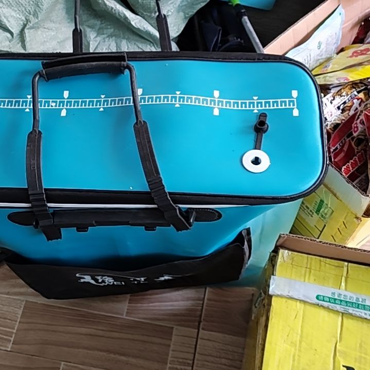 钓鱼蓝色高桶发一个58