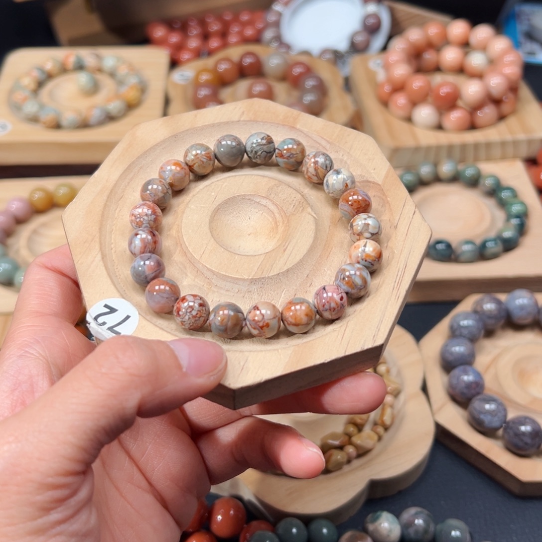 Z***x石英质玉未镶嵌手链158