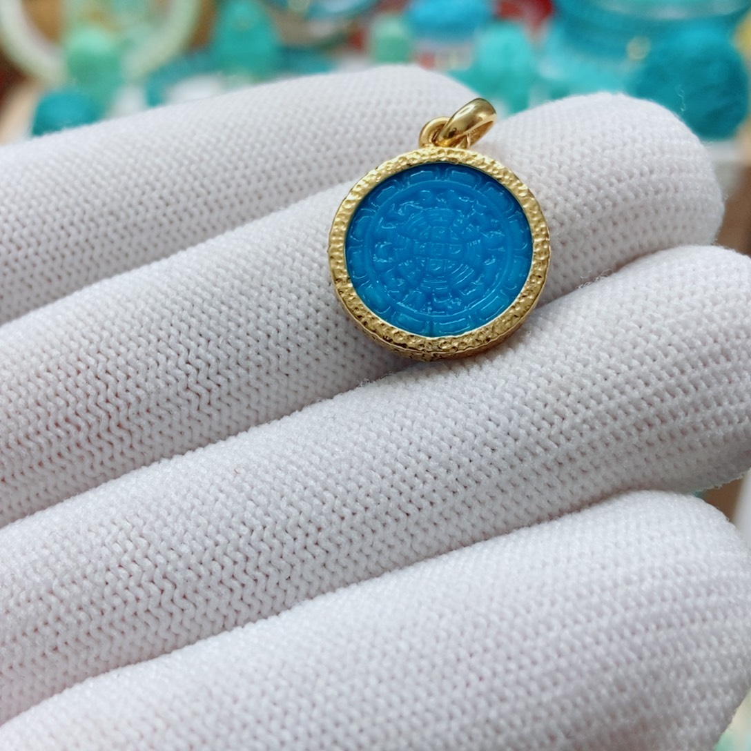 绿松石18K金镶嵌玉化蓝九宫八卦牌