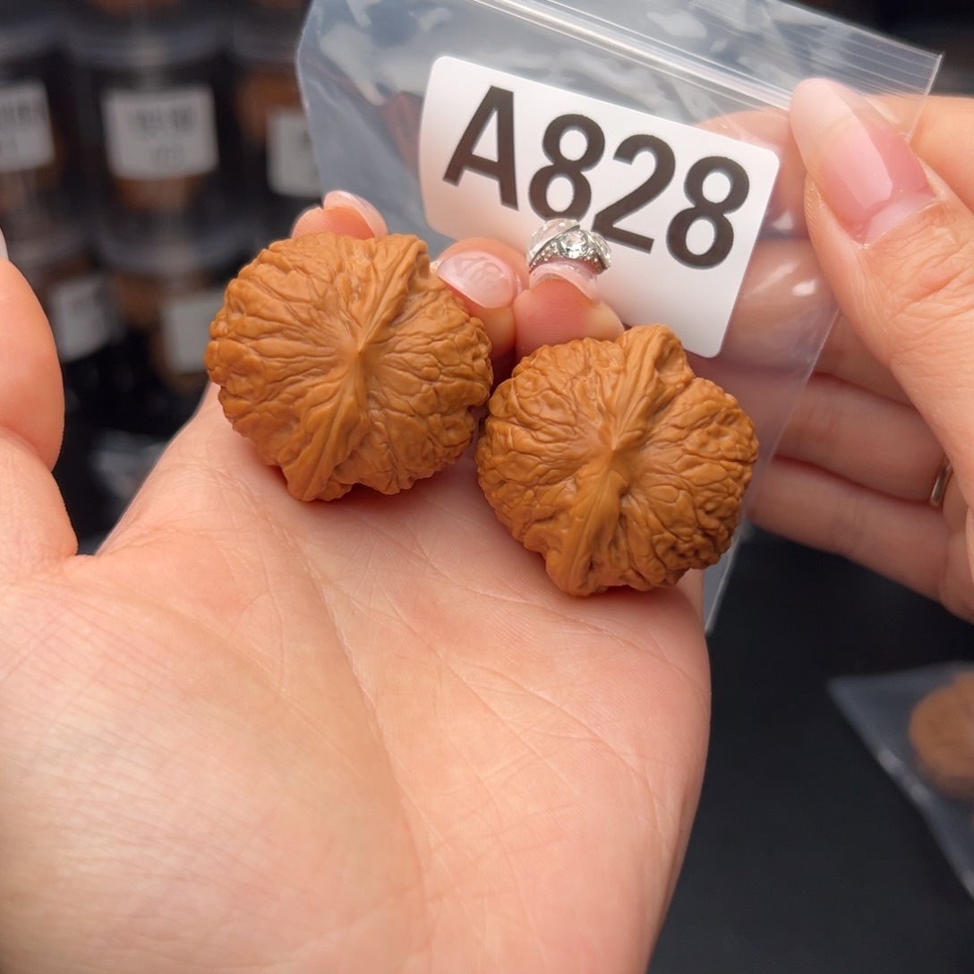 文玩核桃吊坠乾隆磨37