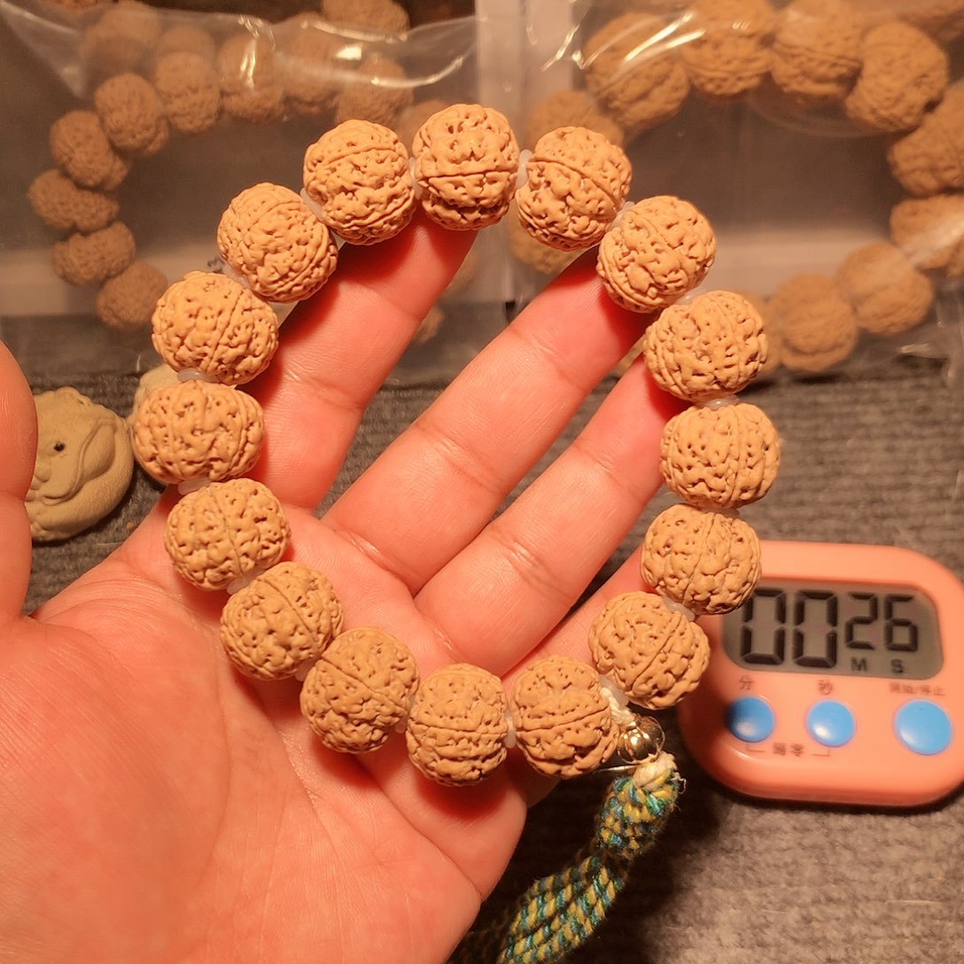 金刚菩提吊坠小*耐9。